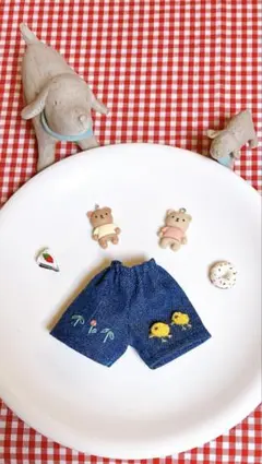 ＊ドール服＊ショートパンツ＊デニム＊刺繍付き＊モコモコひよこ刺繍＊お花刺繍＊