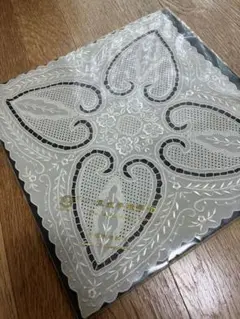 花模様　シルク　100% レースハンカチ ホワイト　新品
