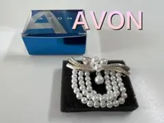 AVON エイボン　パール&ラインストーン　ブローチ　新品箱入り