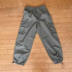 GU オリーブ カーゴパンツ