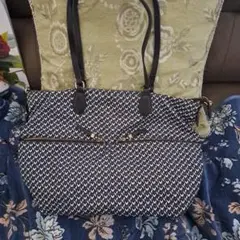 幾何学模様のトートバッグ