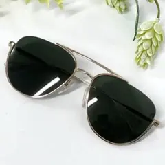 PRADA ティアドロップ メタルフレーム カーキのサムネイル