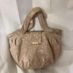 カシェリエバックのサムネイル