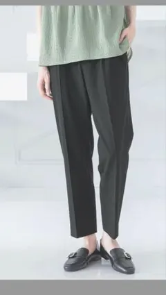 グローバルワーク　ウツクシルエットテーパードパンツ