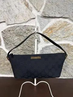 GUCCI グッチ　アクセサリーポーチ GG柄 キャンバス ブラック