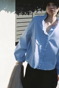 ZARA フリルブラウス
