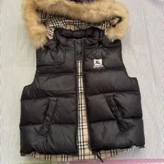 BURBERRY キッズ ダウンベスト ファー付き130サイズ　　リバーシブル