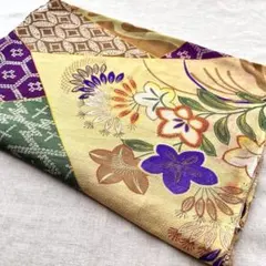 ヴィンテージ古布・絹着物解き　縮緬　カラフルな草花　染め