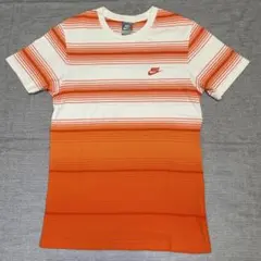 NIKE SPORTSWEAR Tシャツのサムネイル