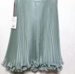 新品【売りつくし❗】ungaro ミントグリーン プリーツスカート フリル付き