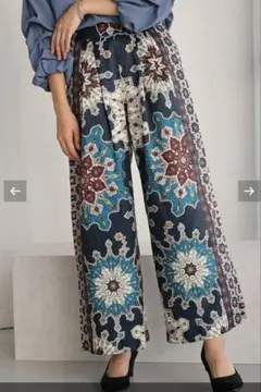 [kiki様専用]ブージュルード　柄　ワイドパンツ