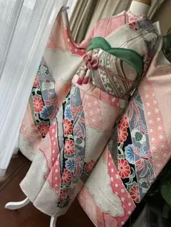 美品　総絞り　本絞り　手絞り　松模様　逸品　振袖　フルセット 振り袖 振袖レンタル 振袖Lサイズ 総絞り 桜金駒刺繍 白｜着物レンタル
