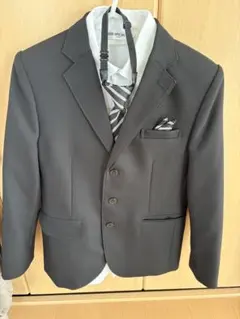 ★美品★ 150cm 男の子　YOUR SPECIAL DAY 黒スーツ