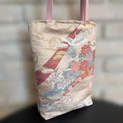 Item thumbnail for item 7849dd83-0b8d-4748-93f0-3278e7464b58