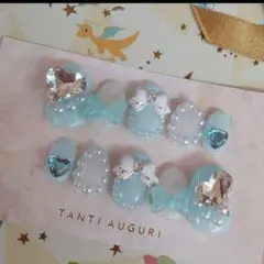 ジェルネイルチップ　量産型　ミルキーブルー✕ホワイト　リボン　ハートビジュー