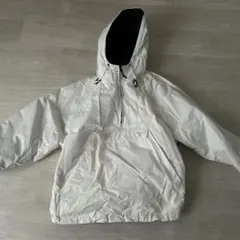 ホワイト ダウンジャケット