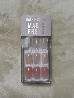 【新品 未開封】DASHING DIVA MAGIC PRESS 30個入り