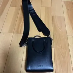 CLANE ブラックレザーショルダーバッグ
