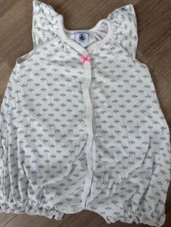 petit bateau フリル付き花柄ロンパース 6m
