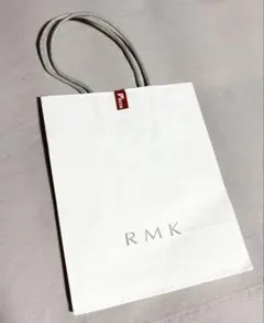 RMK ショッパー ショップ袋　紙袋　ギフト　プレゼント　ホワイトのサムネイル