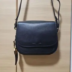 MARC JACOBS ブラックショルダーバッグ