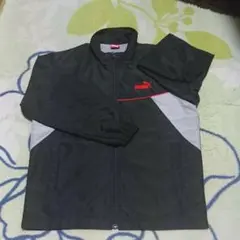 Pumaジャンパー