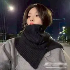 ネックウォーマー　小顔　マフラー　ボタン　ショール　韓国　極暖　ニット　黒