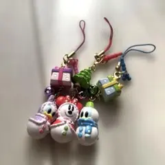 ストラップ　クリスマス　ディズニー　キーホルダー　ドナルド　デイジー　ミニー　鈴