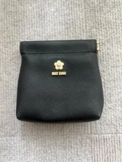 MARY QUANT バネクネポーチ ブラックのサムネイル