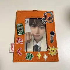 Item thumbnail for item 3ba26460-5b83-42a0-8cda-8adf18206a4c