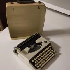 Silver-Reed 720 タイプライター オレンジ - メルカリ