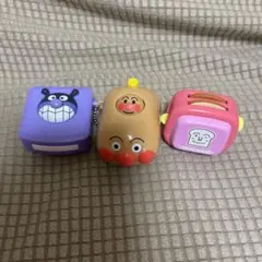 アンパンマンガチャガチャ 食パンマントースター アンパンマン車 バイキンマンのサムネイル