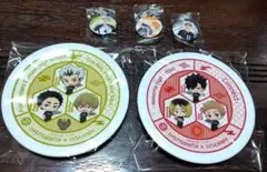✫非売品·✫ハイキュー‼︎ くら寿司コラボ　寿司皿2枚＆缶バッジ3個
