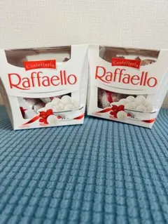 Raffaello ココナッツ菓子 2個セット 約30個のサムネイル