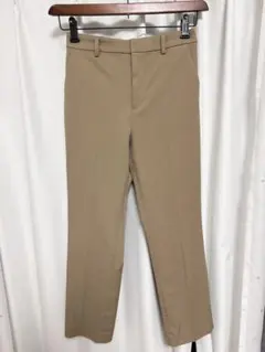 UNIQLO ベージュ スマートアンクルパンツ 221-429128