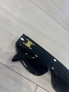 CELINE セリーヌ サングラス ブラック　ノベルティのサムネイル