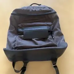 emmi リュック バックパックemmi カーキグレーのサムネイル