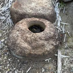 □敦煌 月牙泉の水 鳴沙山の砂 桂林郊外の畠脇より採収 雲南省 石林の