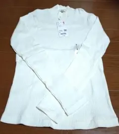 新品　UNIQLO 　リブハイネックＴ