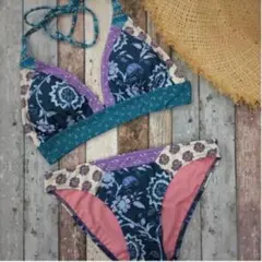 ビキニ 水着 上下セット 花柄 ペイズリー セット アングリッドのサムネイル