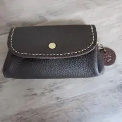 レザー製ダークブラウンコンパクト財布