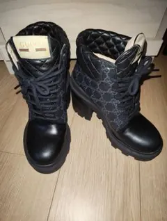 GUCCI　ショートブーツ 　ブーティ　黒のサムネイル