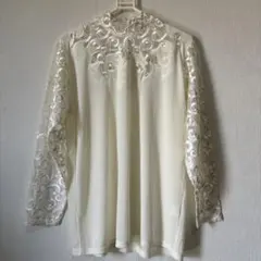 ラインストーン付き　レースハイネック異素材トップス