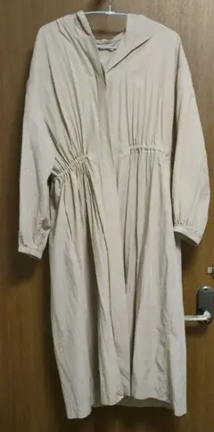 美品BEAUTY & YOUTH フード付きベージュコート[Mサイズの方にも！]