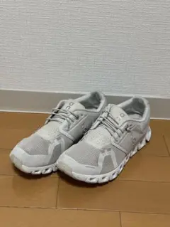 On Cloud5 レディーススニーカーのサムネイル