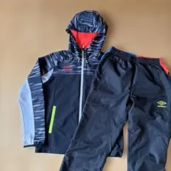 Umbra ウィンドブレーカー フード付き 上下セット　黒 レディースSサイズ