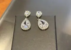 ティアドロップ ジルコニアピアス