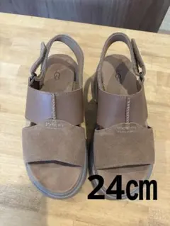 UGG スエード ストラップサンダル ブラウン　24㎝のサムネイル