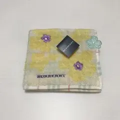 BURBERRY 花柄ハンカチ