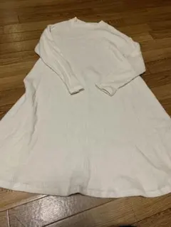 R Cassin ホワイト ニットワンピース 長袖